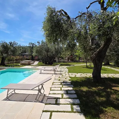 Apartament Pilone Del Monaco & Pool Vieste